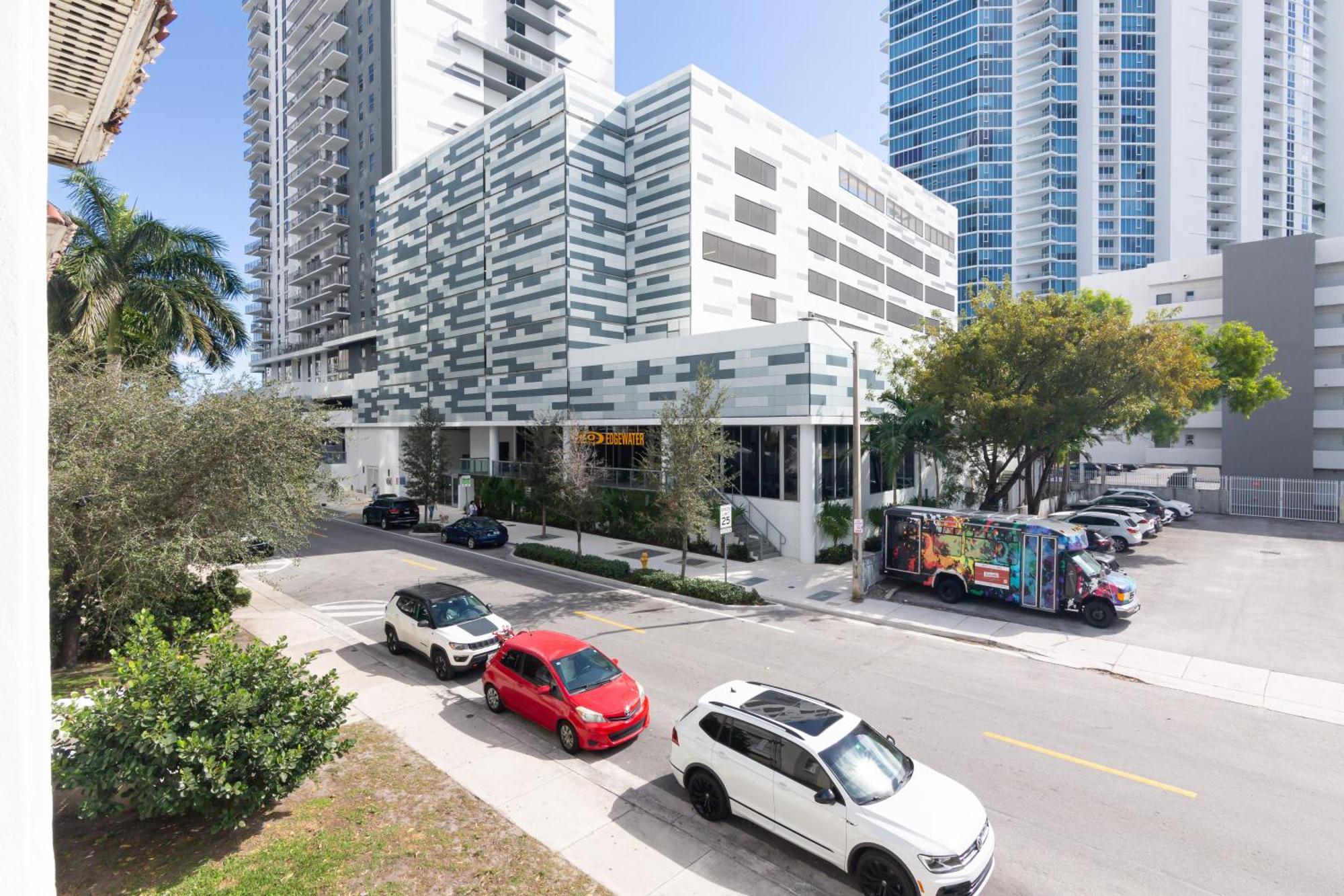 2-Bdrm -Heart Wynwood & Edgewater- Private Parking Lägenhet Miami Exteriör bild